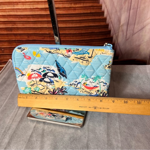 NWT Vera Bradley RFID All Day Simple Blue Beach Print Wristlet - Picture 11 of 11